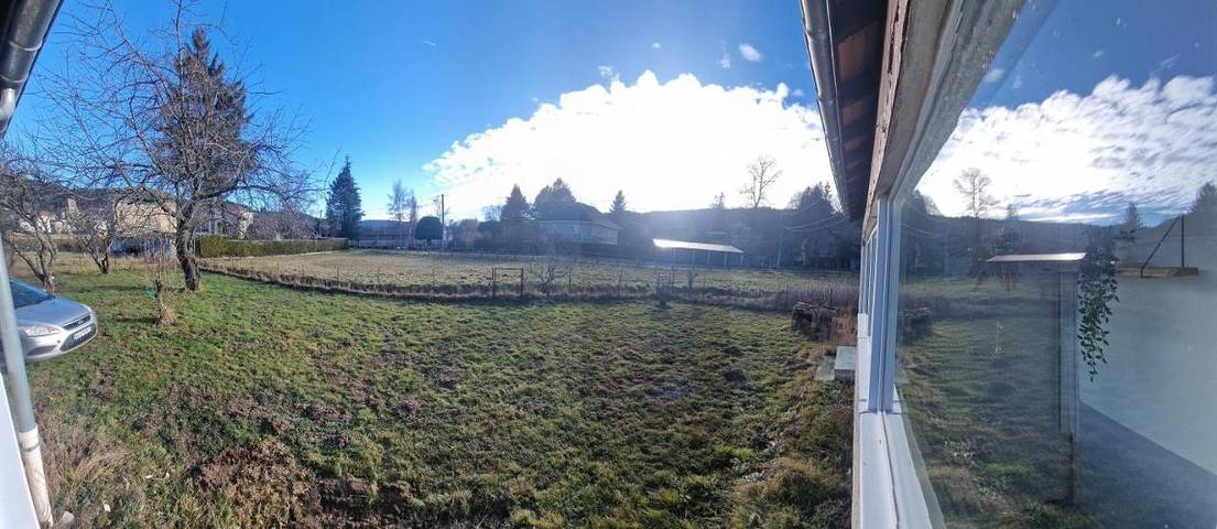 Gîte pour 4 personnes, avec vue et jardin, animaux acceptés à Saint-Anthème - 3