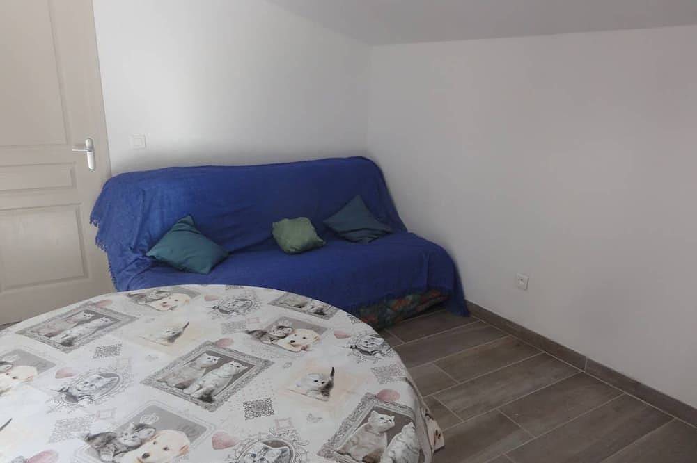 Gite \"le Bagnol\" a corner of paradise in Maubec, Parc naturel régional du Luberon