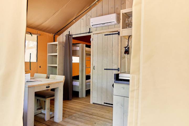 Campeggio Gasparina — Campeggio Gasparina | Villatent Outback | 4 pers. in Castelnuovo del Garda, Gardasee-Berge