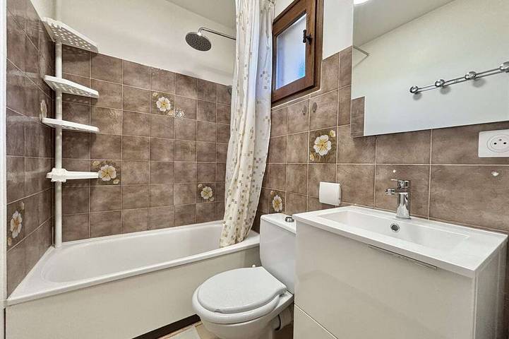 Gîte pour 4 personnes, avec terrasse dans Station de Crest Voland Cohennoz - 3