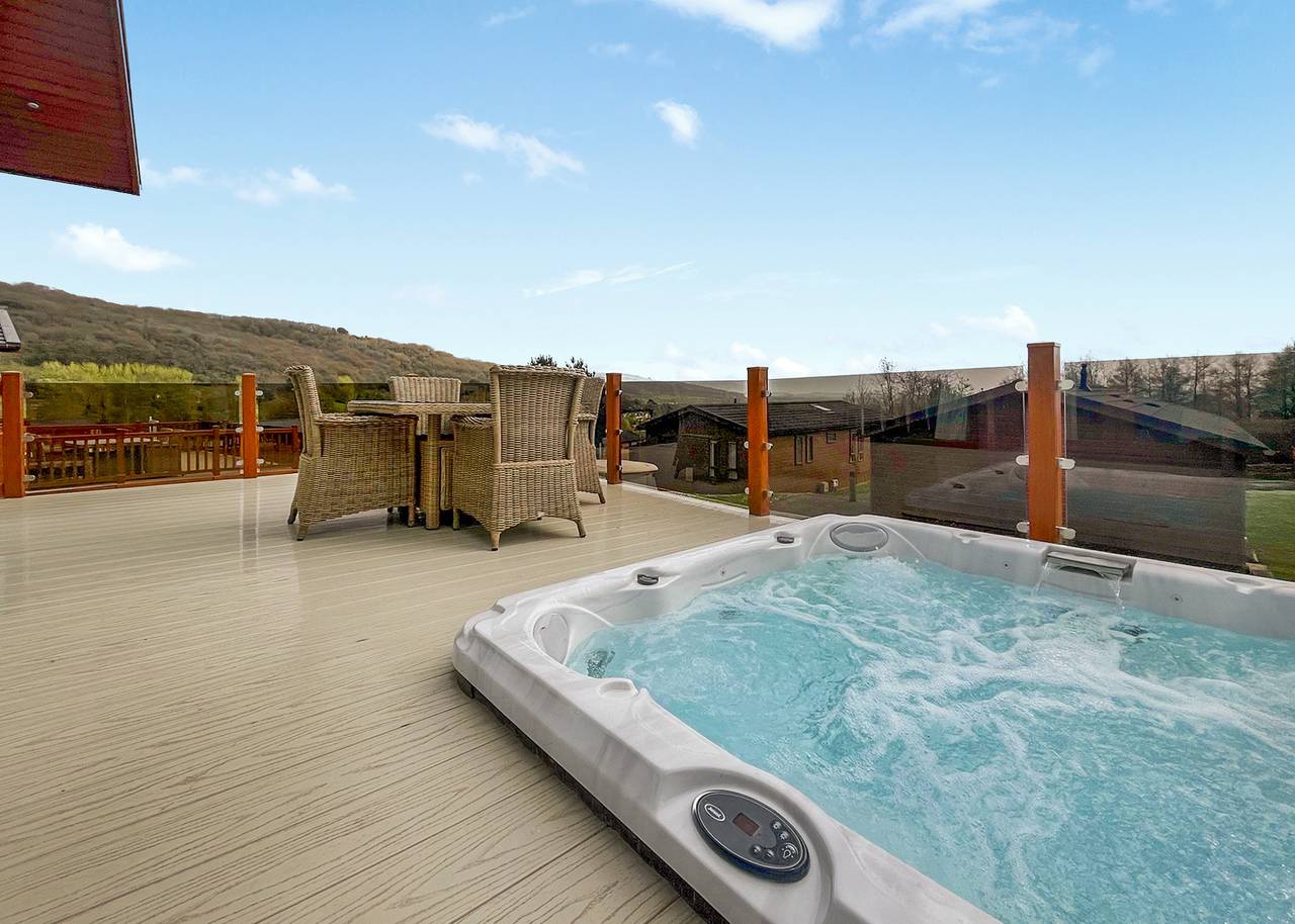 Cheddar Lodge Premier in Cheddar, Somerset