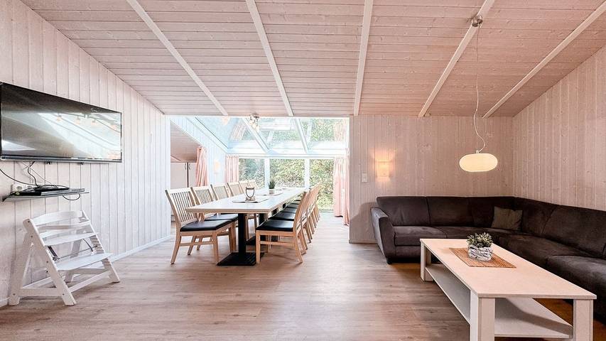 Ferienhaus für 12 Personen, mit Garten und Sauna sowie Whirlpool und Terrasse, mit Haustier in Travemünde - 2