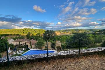 Location de vacances pour 10 personnes, avec jardin, animaux acceptés à Montcuq