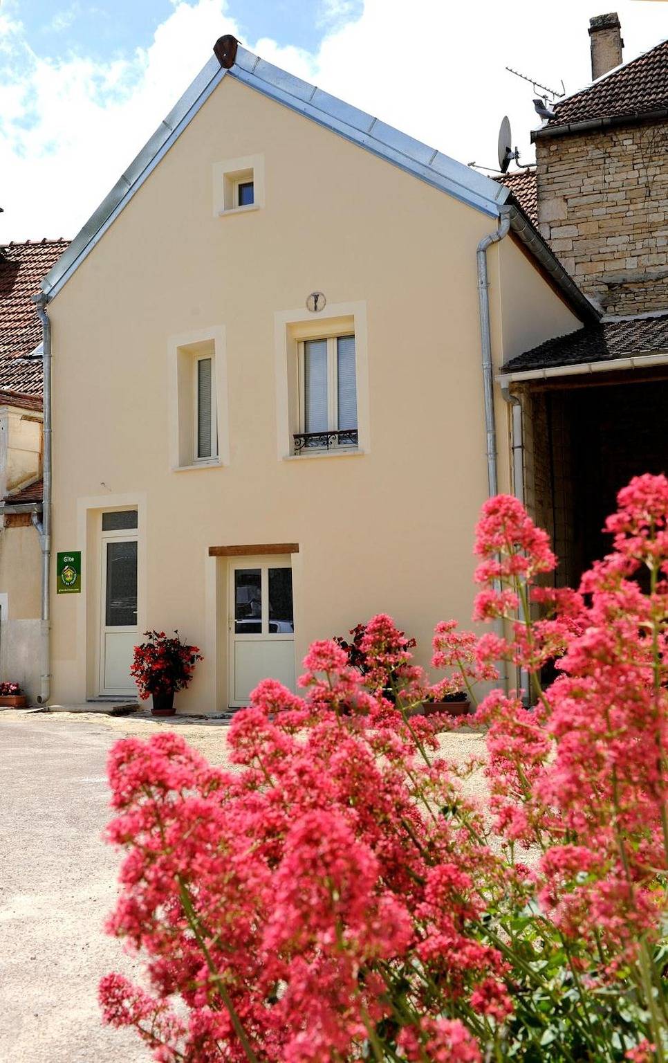 Casa Rural 'Gîte De La Croix Blanche' con Wi-Fi in Les Riceys, Aube (desambiguación)