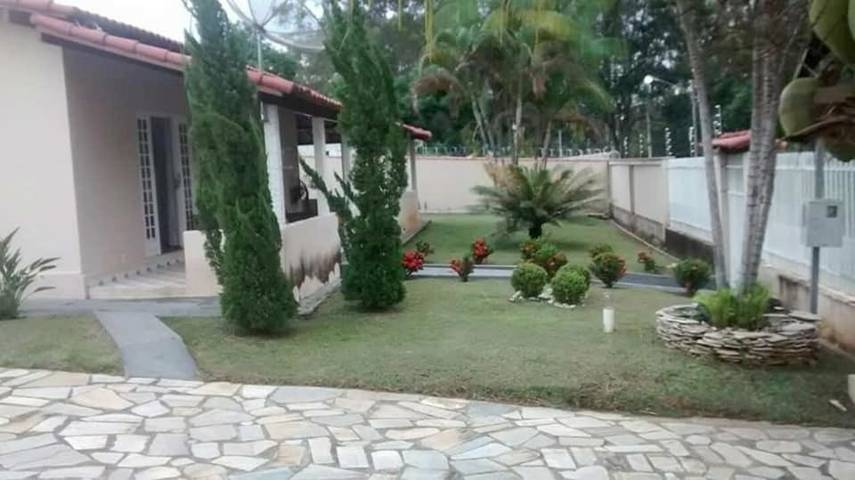 Casas e apartamentos de temporada para 15 pessoas, com balcão e piscina e ainda jardim and vista, adaptado a crianças em Minas Gerais