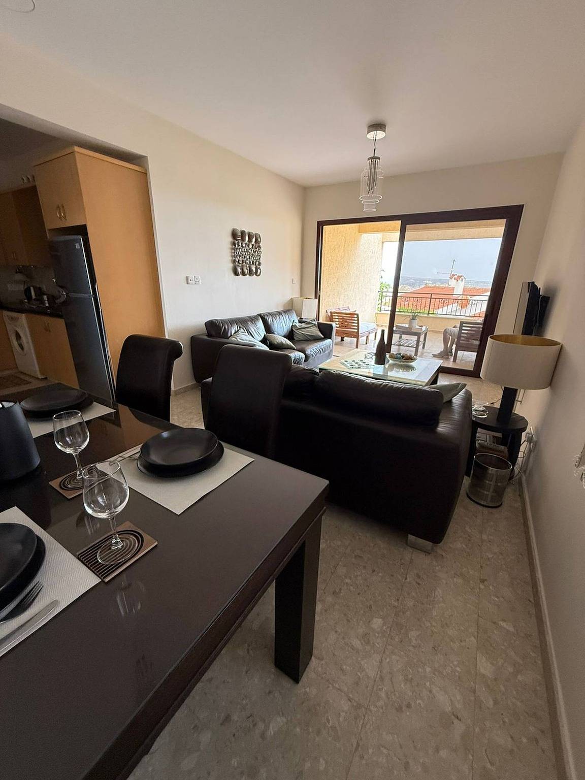 Ganze Wohnung, 2 Zimmer mit Blick auf den Sonnenuntergang - Ihr perfekter Küstenurlaub in Πισσούρι, Südzypern