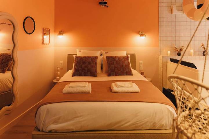 Ganze Wohnung, La Pimenta – Escapade romantique & épicée in Dole, Jura