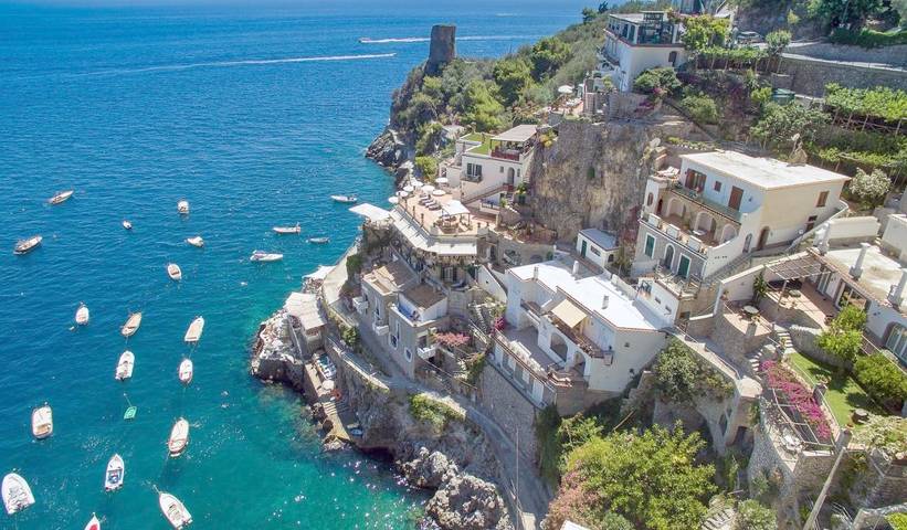 Hotel per 2 persone, con Terrazza e Idromassaggio nonché Piscina e Panorama a Praiano