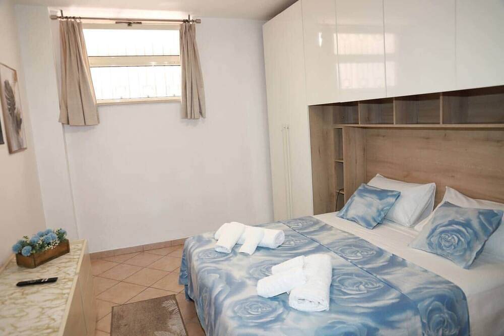 Ganze Wohnung, Apartment Lilli's house lake and relaxation a stone's throw from Rome in Anguillara Sabazia, Braccianosee