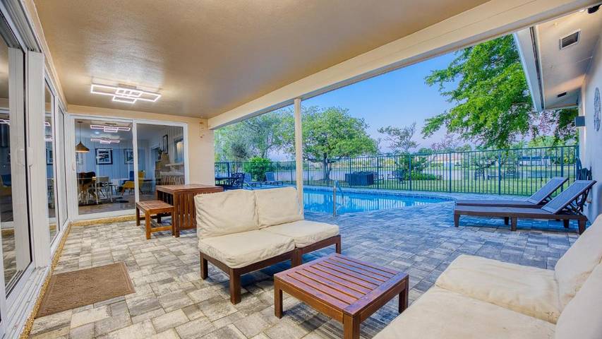 Maison de vacances pour 7 personnes, avec jardin et piscine, animaux acceptés