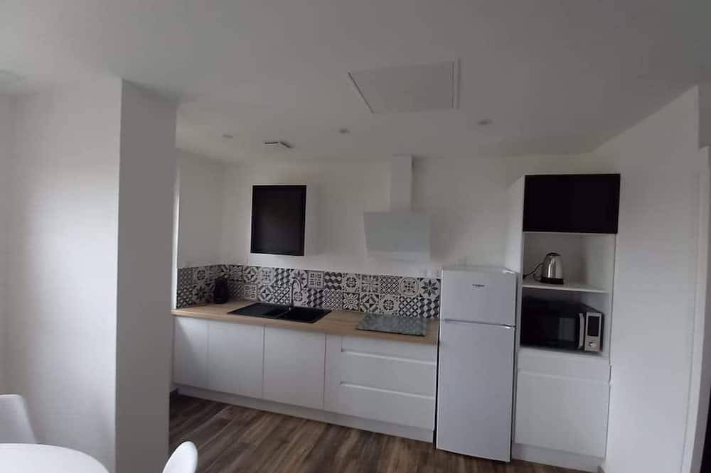 Ganze Wohnung, Apartment 1 new with all comforts in Toul