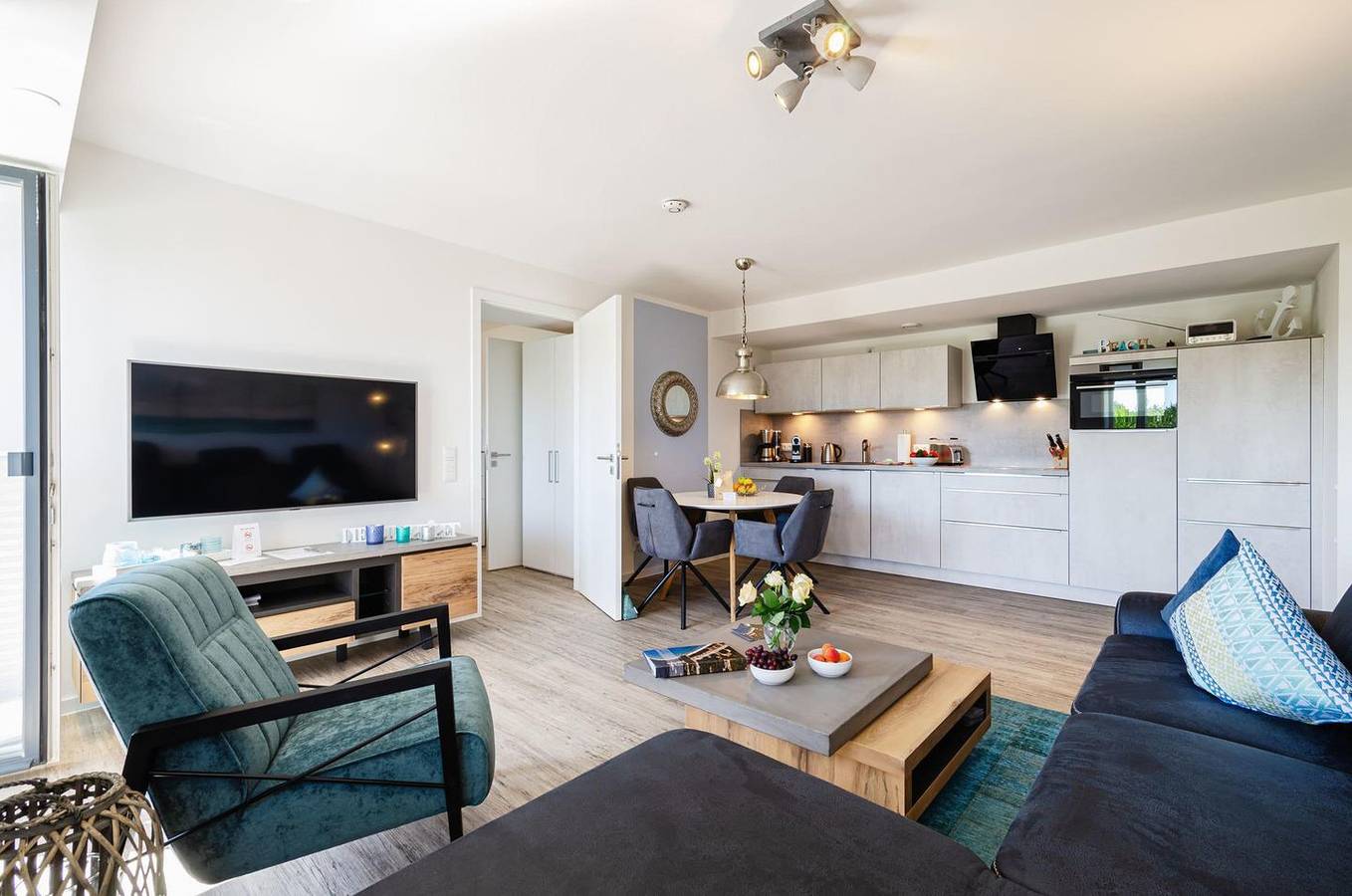 Cały apartament, Fewo Strandglück: Ferienwohnung 68m² mit Balkon, Meerblick & 2 Schlafzimmern in Prora, Binz