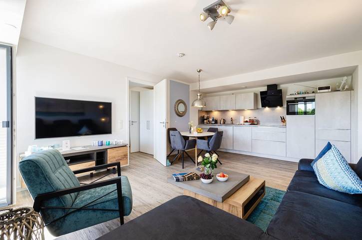 Geheel appartement, Vakantieappartement voor 4 personen met uitzicht op het meer in Strand Prora, Binz