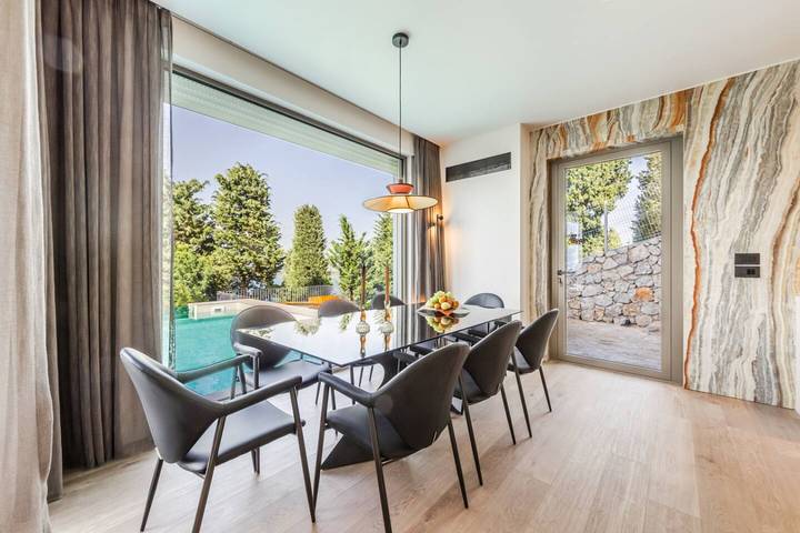 Villa pour 8 personnes, avec jardin ainsi que balcon et piscine, adapté aux familles en Albanie - 2