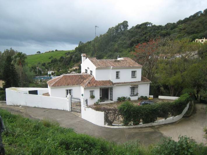 Ferienhaus für 10 Personen, mit Balkon und Garten sowie Pool in Estepona - 2