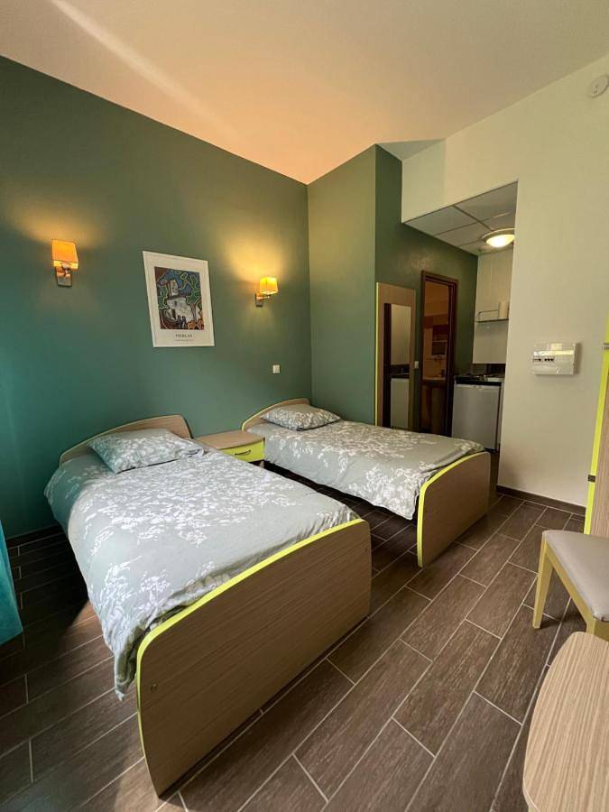 Hôtel pour 2 personnes, avec Terrasse ainsi que Jardin et Vue à Pierlas