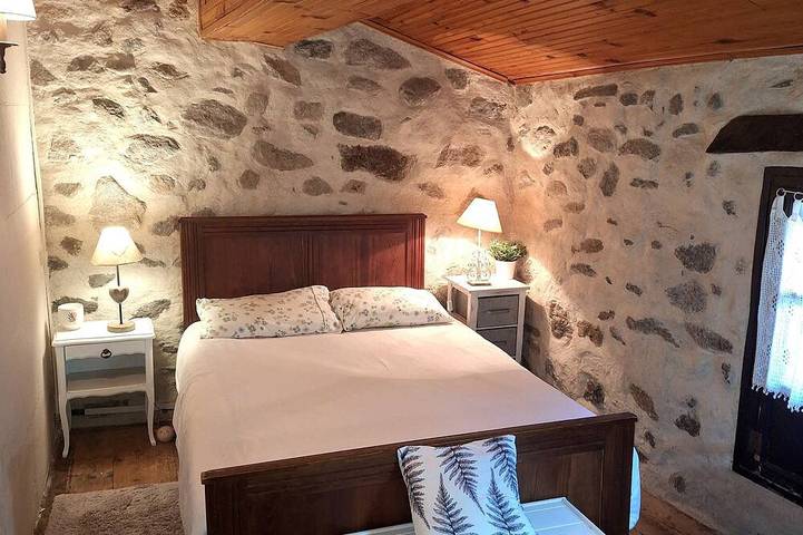 Location de vacances pour 6 personnes dans Py