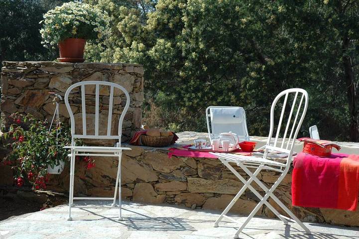 Gîte pour 4 personnes, avec jardin dans Plage de la Roya