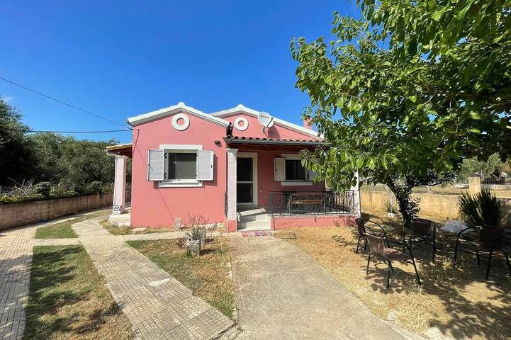 Hotel für 7 Personen, mit Garten