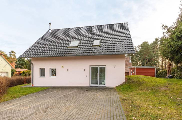 Ferienhaus für 8 Personen, mit Terrasse und Garten in Silz