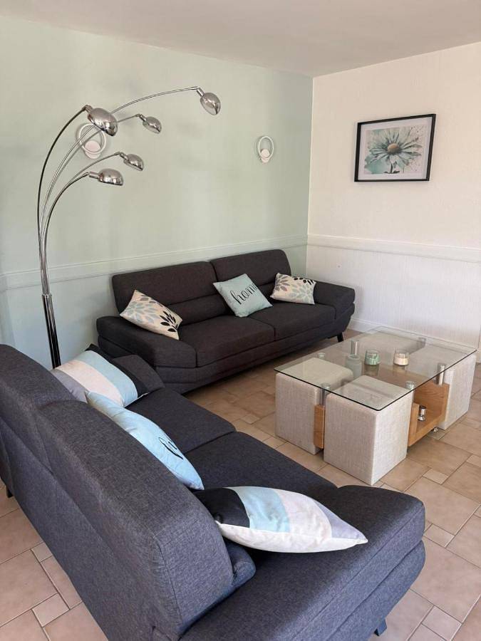 Three-Bedroom House in Thénezay, Deux-Sèvres