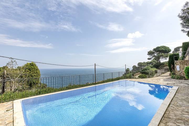 Appartement entier, Sol y Mar 1. Appartement situé sur le meilleur site de Begur avec superbe vue en surplomb de mer. in sa Tuna, Begur