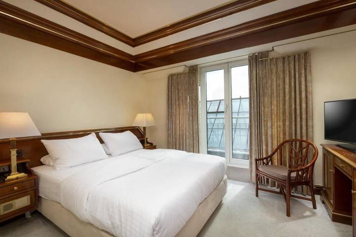 Hotel für 10 Personen, mit Pool und Sauna sowie Terrasse, mit Haustier in Köln - 3