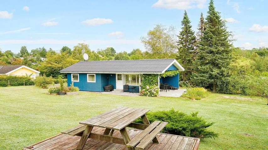Filter.beach_travel.vacation_home für 6 Personen, mit Terrasse und Garten in Vellerup