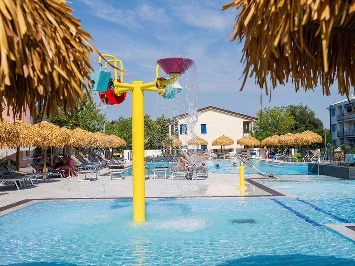 Ferienhaus für 7 Personen, mit Terrasse und Kinderpool in Caorle - 3
