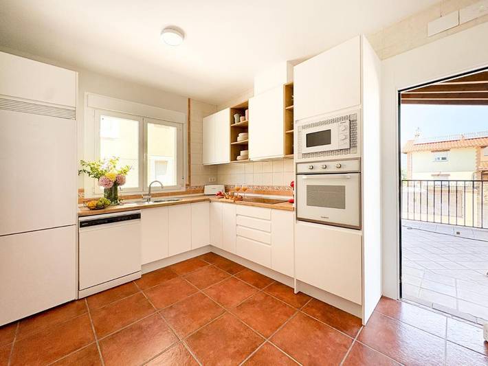 Chalet para 15 personas, con piscina además de terraza y vistas, Se admiten mascotas en La Vera - 2