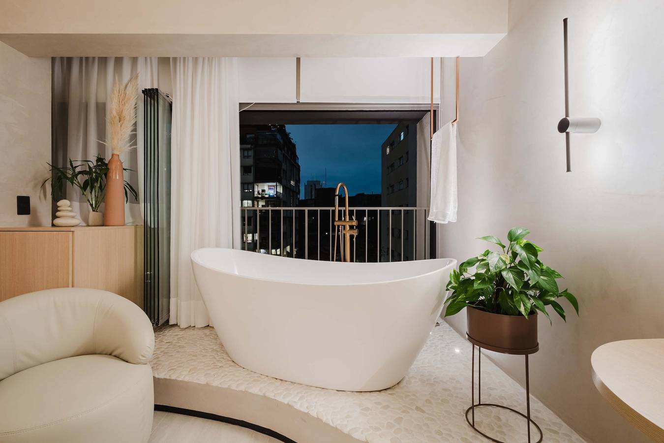 Entire apartment, Viana Dream    Modern Studio in Pinheiros in Pinheiros, São Paulo