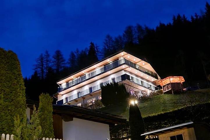 Ferienwohnung für 2 Personen, mit Terrasse und Garten in Gries am Brenner