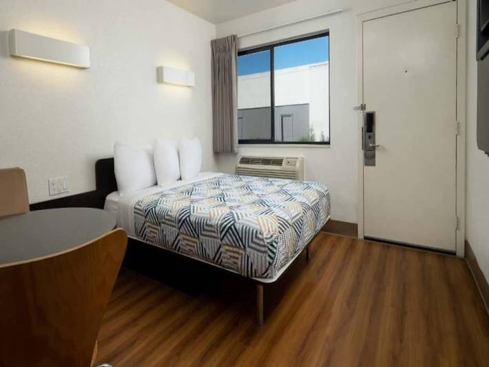 Apartamento entero, Elegante cama Queen | Microondas in Goleta, Condado de Santa Bárbara
