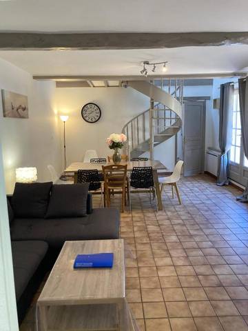 Gîte pour 9 personnes, avec jardin, animaux acceptés dans Plage de Puys