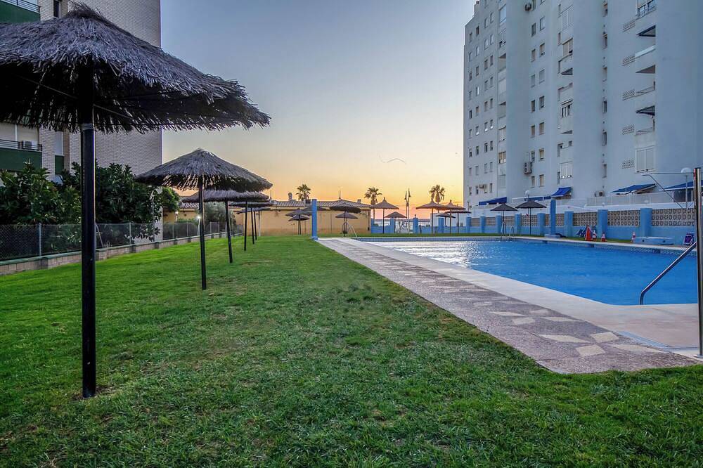 Apartamento entero, Lightbooking Atico Carlos vistas al mar in Valdelagrana, El Puerto de Santa María