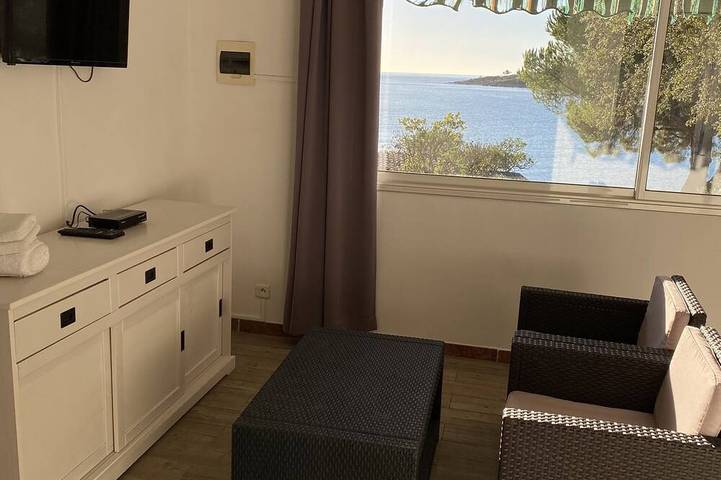 Apartamento entero, N°13-Apartamento-Baño privado con ducha-Vista al Mar in Favone, Sari-Solenzara