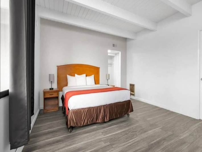 Apartamento entero, 1 cama king size | Movilidad | Ducha Ri | Suite | Nsmk in San Francisco, Norte de California
