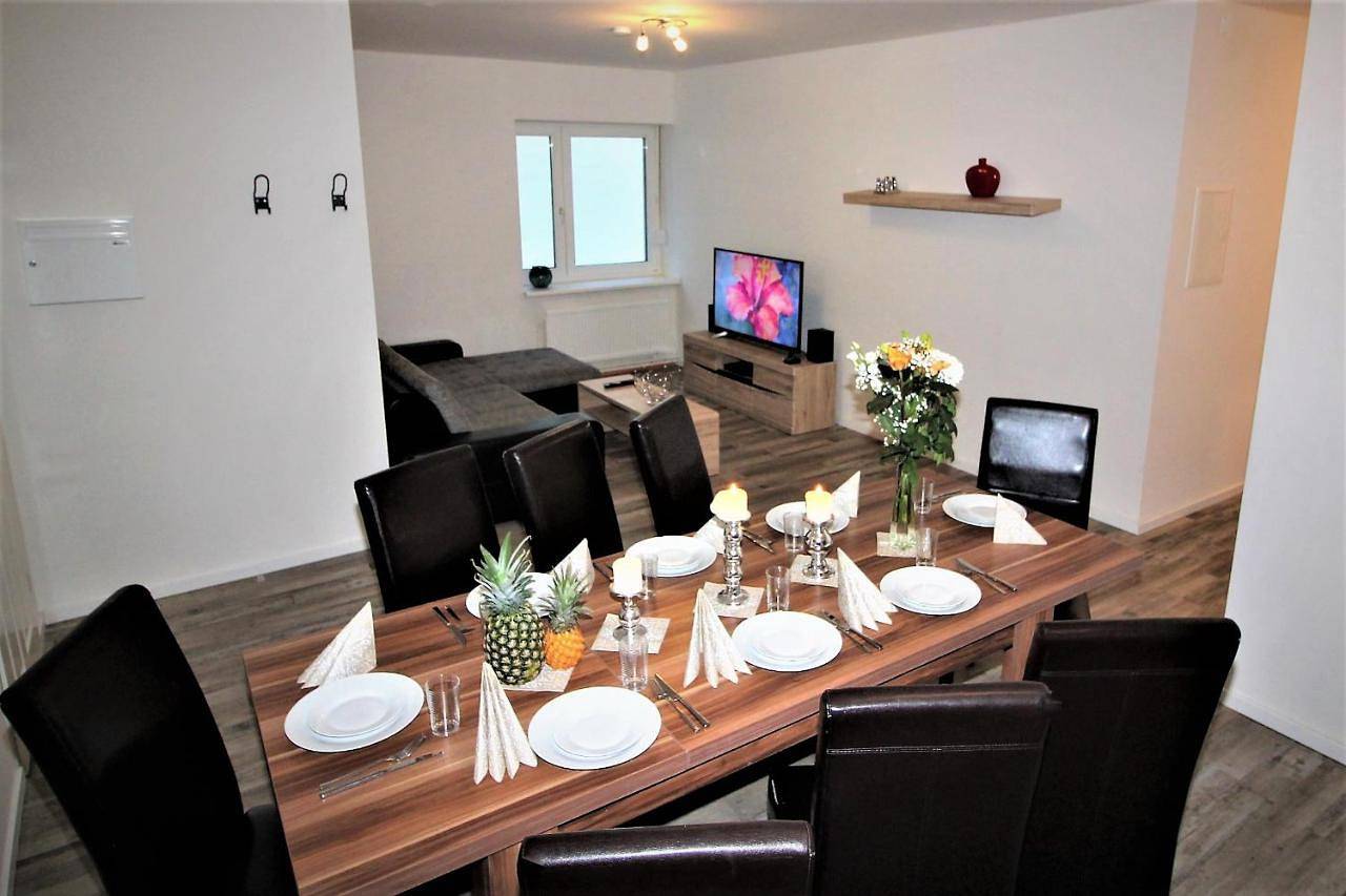 Two-Bedroom Apartment in Berlin Mariendorf, Berlín