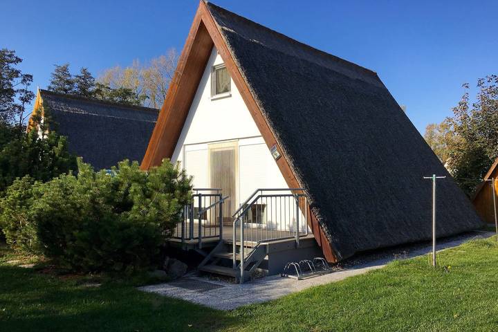 Chalet für 4 Personen, mit Terrasse und Ausblick auf Rügen