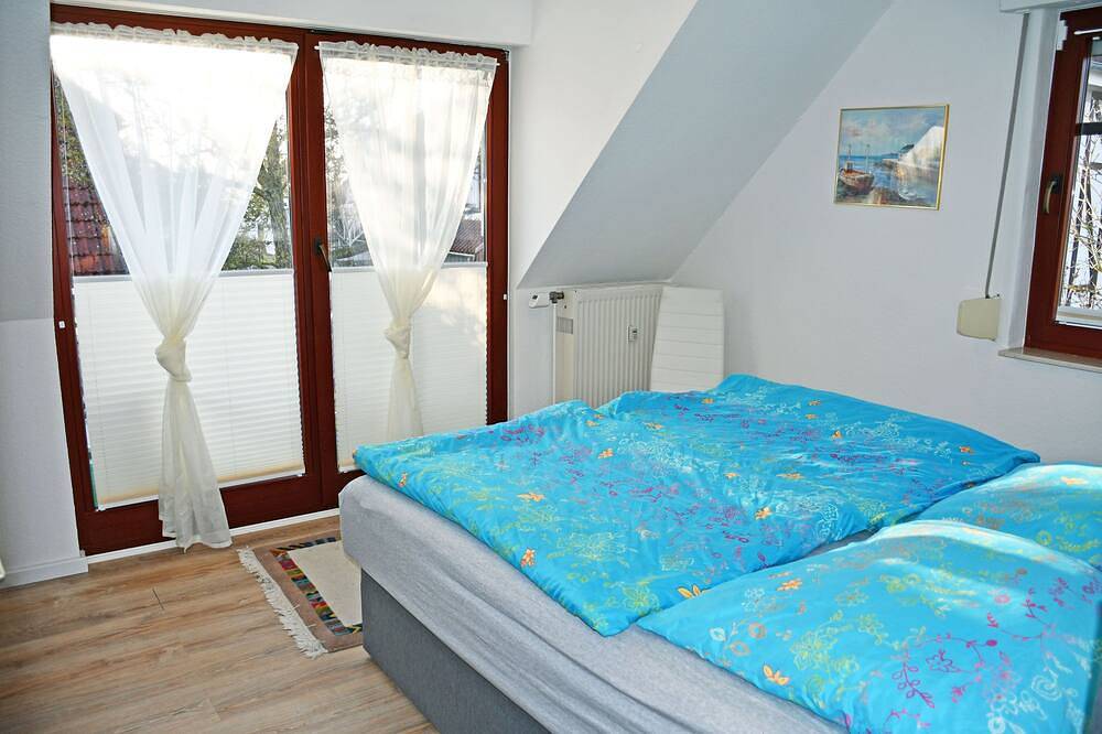 Ganze Wohnung, Ferienwohnung mit Balkon Gustow auf Rügen in Gustow, Stralsund Umland