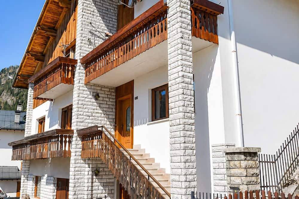 Appartamento intero, Appartamento Sagui  nel cuore delle Dolomiti
Cin 025069C2H8Ecueqq in Pelmo, Zoppè di Cadore