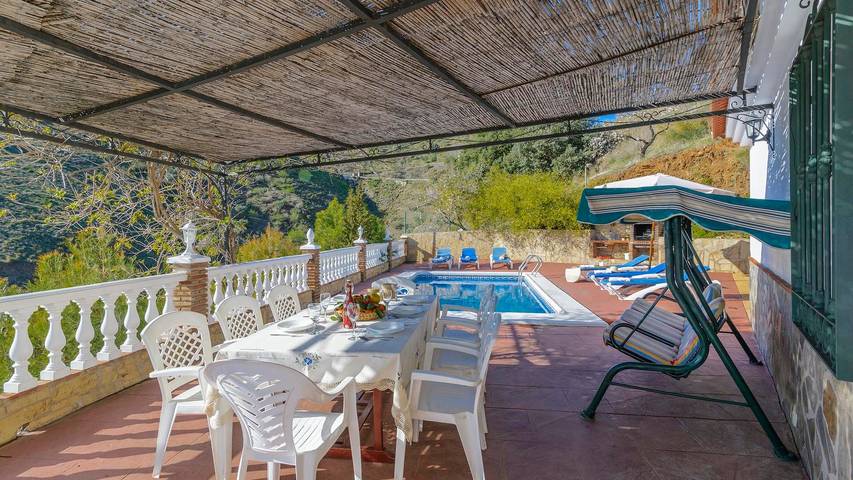Casa rural para 8 personas, con piscina y balcón/terraza en Sayalonga - 2