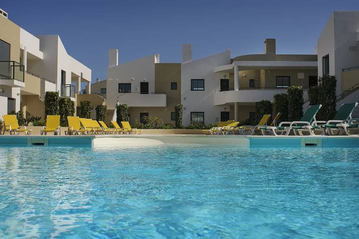 Ferienwohnung für 4 Personen, mit Garten und Pool - 1