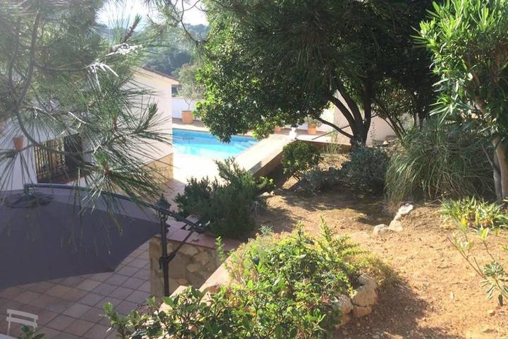 Casa rural para 11 personas, con vistas además de jardín y piscina en els Masos de Pals - 2