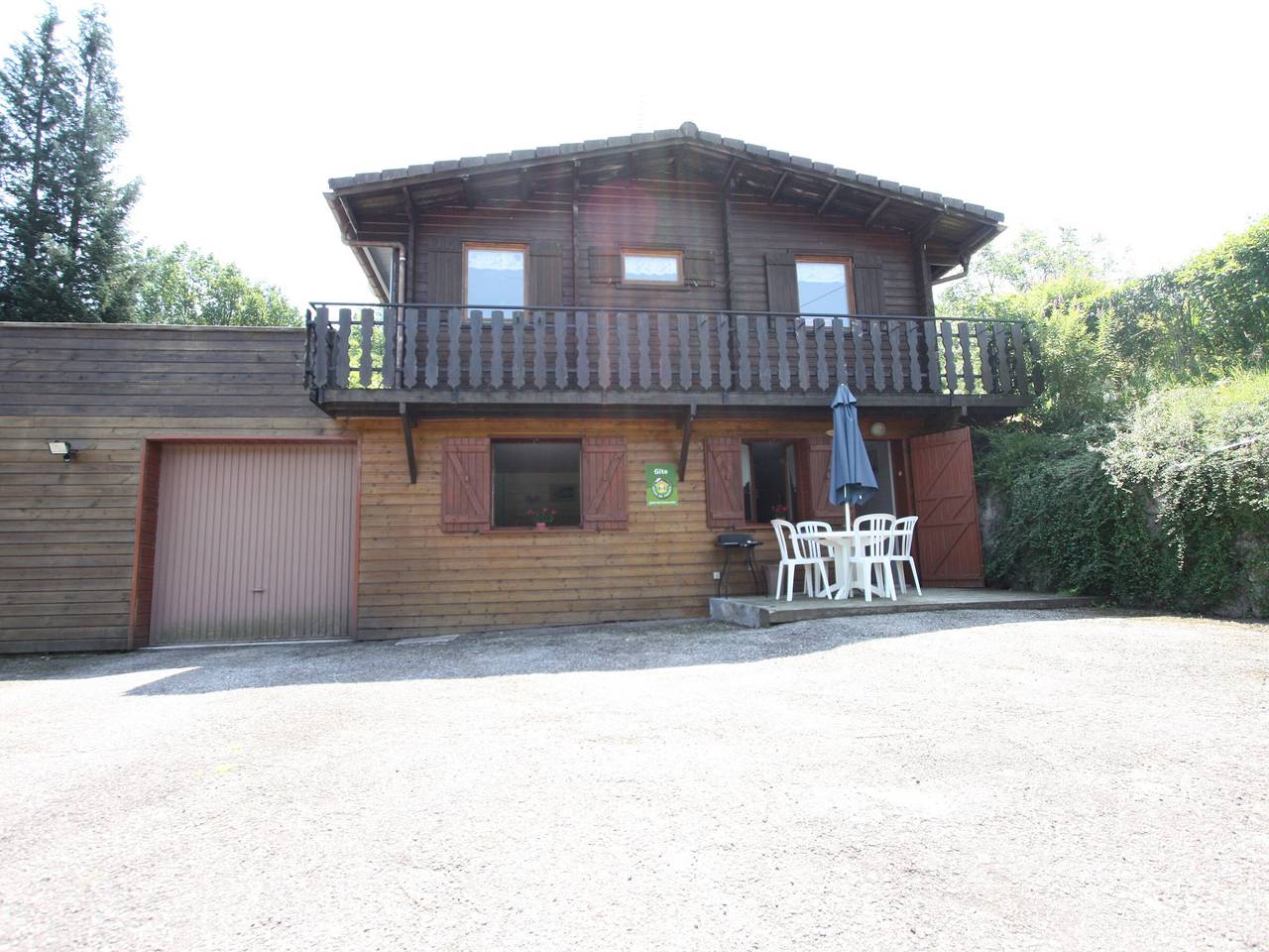 Charmant Gîte en Montagne avec Terrasse et Garage, Proche La Bresse Ski et Sentiers Balises in Cornimont, Parc naturel régional des Ballons des Vosges