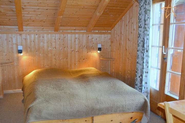 Gîte pour 8 personnes, avec jardin dans Saint Luc - 2