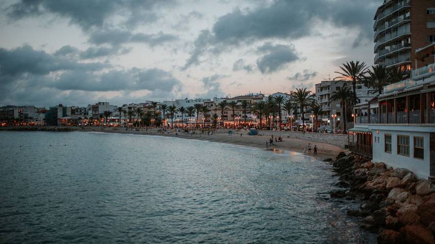 Chalet para 4 personas, con piscina además de terraza y jardín en Comunidad Valenciana - 3