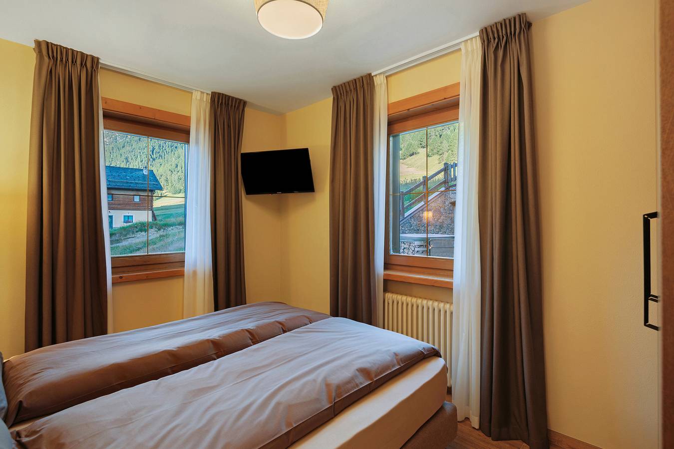 Apartamento entero, Apartamento 'Monte Vago' con vistas a la montaña, jardín compartido y Wi-Fi in Livigno (Town), Livigno