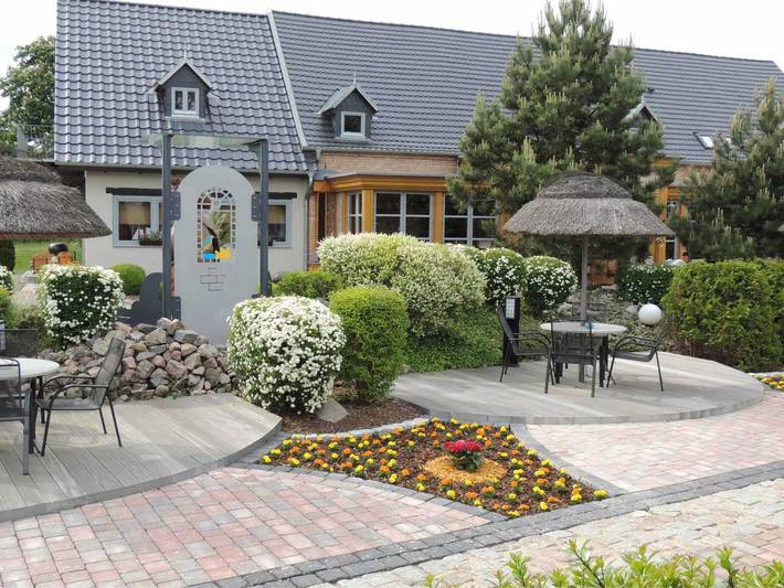 Ferienwohnung für 2 Personen, mit Terrasse und Garten in Mönkebude