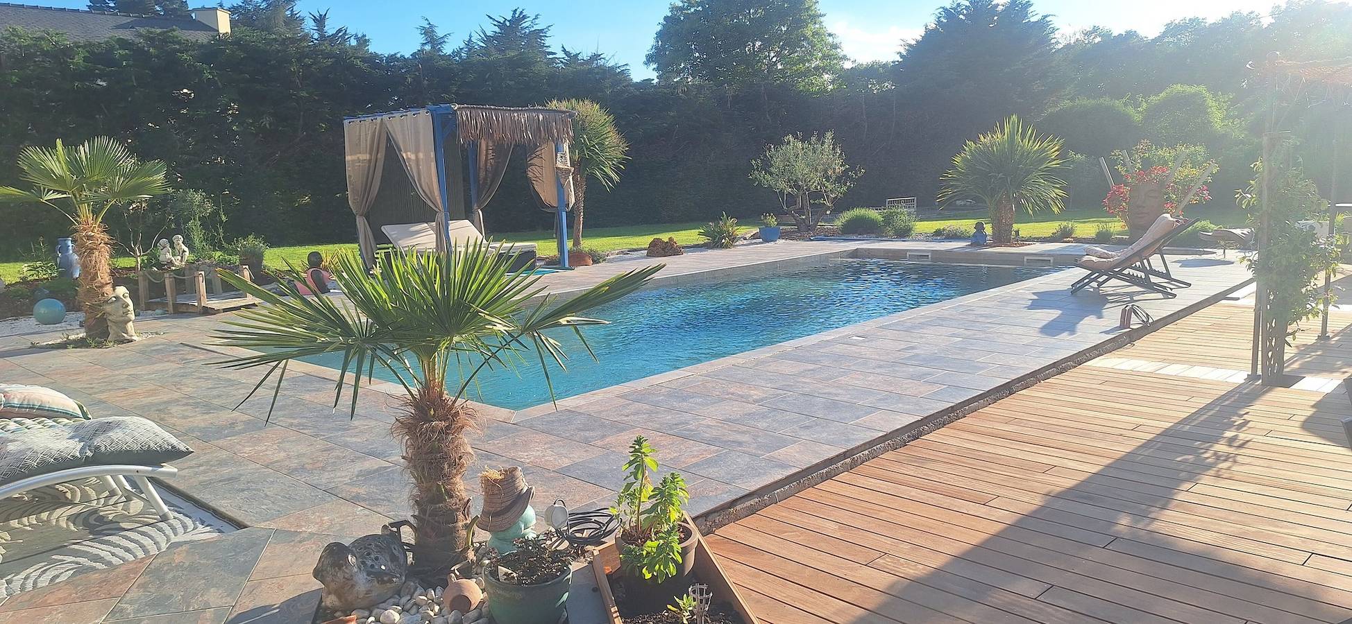 Villa d'exception avec piscine chauffée, jacuzzi et jardin privé au calme près de Rennes  in Laillé, Région de Redon